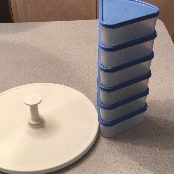 Tupperware True Blue 6 Wedge Carousel Vintage - Picture 4 of 5